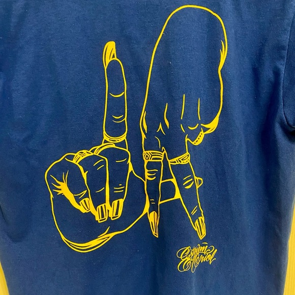 Authentic Limited Edition Super Bowl Colors Estevan Oriol Classic LA Fingers Tee - Picture 2 of 8